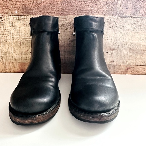 Frye VERONICA Seam Short Leather Boots - Picture 4 of 12